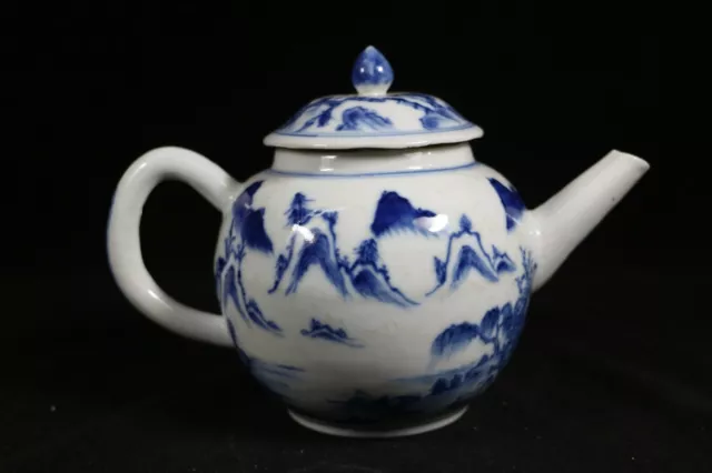 CHINESE ART BLUE And White Porcelain Incense Burner £515.65