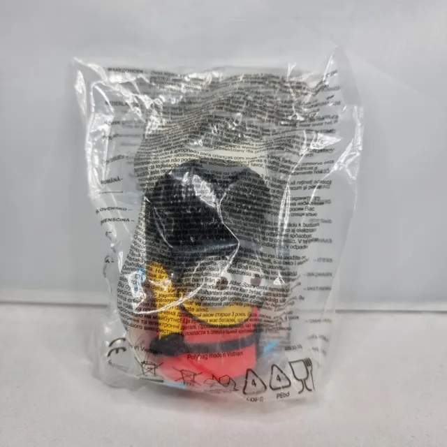 BNIP 2015 McDonalds Minions - Beefeater Guard - Meal Figure Toy Despicable Me