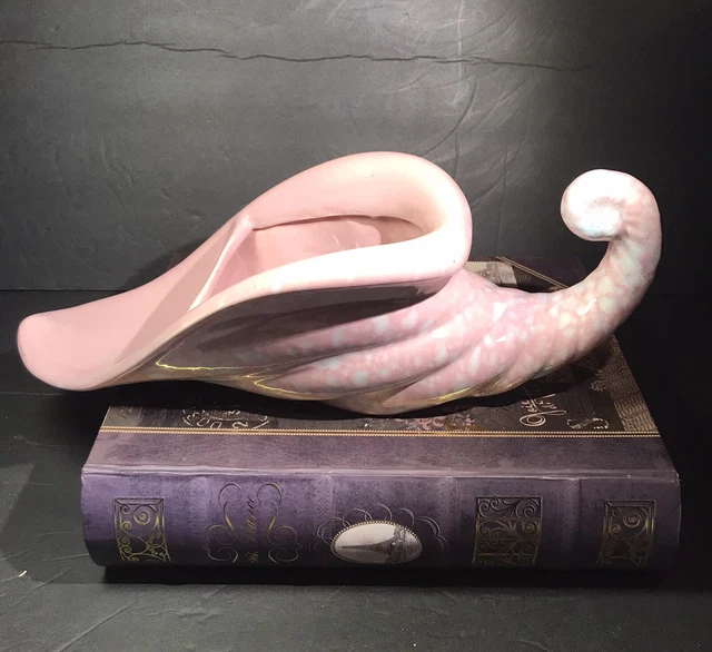 Vtg 1970’s Large Pink Glazed Ceramic Pottery Cornucopia Horn Of Plenty Planter