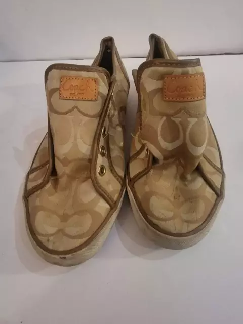Coach Dee Signature Women's Tan Lace-Up Low Top Sneaker Shoes Size 9B