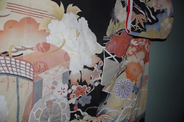 Classic! Antique Vintage Japanese Kimono Kuro furisode hikizuri Taisho Showa 19