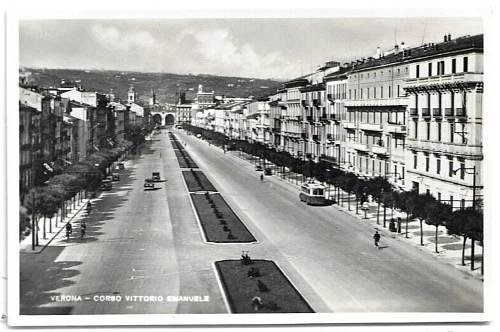 CARTOLINA DI VERONA ,CORSO VITTORIO EMANUELE non viaggiata 1943