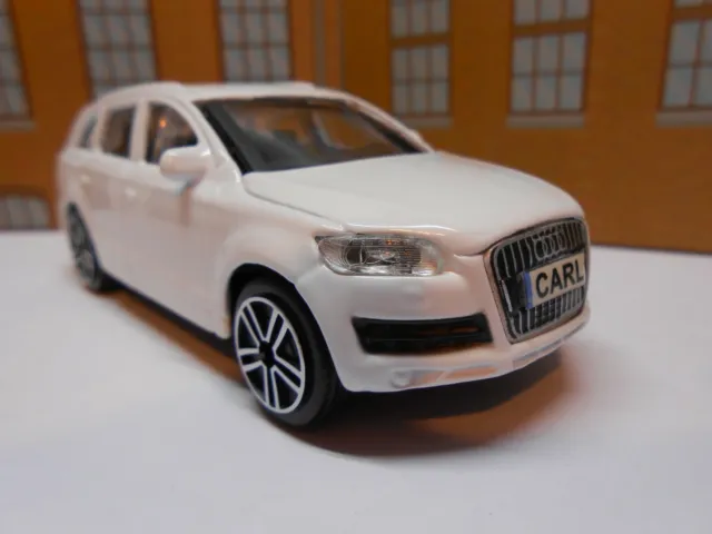 AUDI Q7 PERSONALISED NAME PLATES Toy Car 1:43 scale DAD BOY BIRTHDAY BOXED NEW