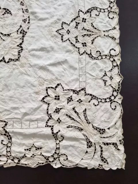 Vintage Cream Madeira Embroidered Cutwork Table Cloth 200x158cms