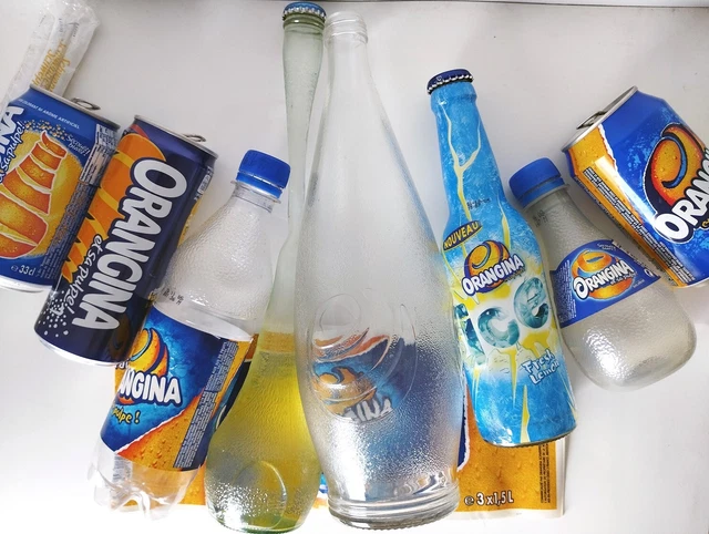 Lot de 8 bouteilles ORANGINA en verre et plastique