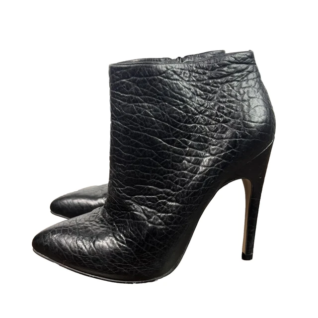 ALDO BOOTS WOMEN 9 Black CROC EMBOSSED Pebbled LEATHER 4” heels Ankle