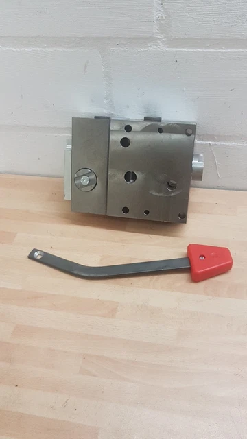 HYDRAULIK STEUERGERÄT für Bosch SB1 System DW Case IHC MC Cormick HYDRAULIK STEUERGERÄT für Bosch SB1 System DW Case IHC MC Cormick