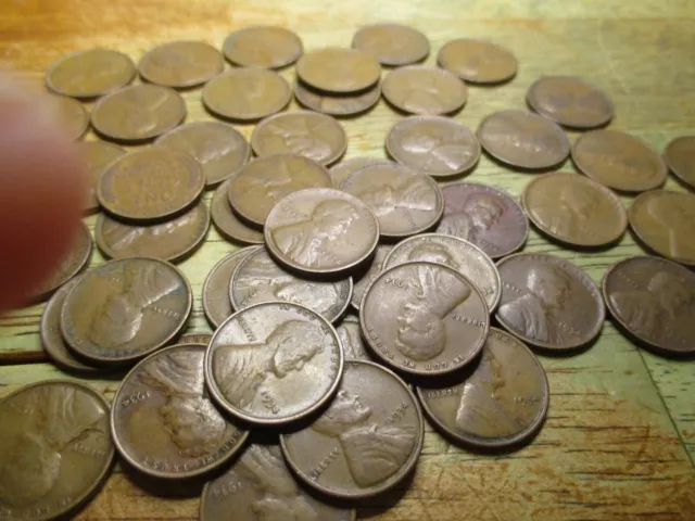 1934  LINCOLN WHEAT CENT PENNY ROLL,  F/XF 50 coins.