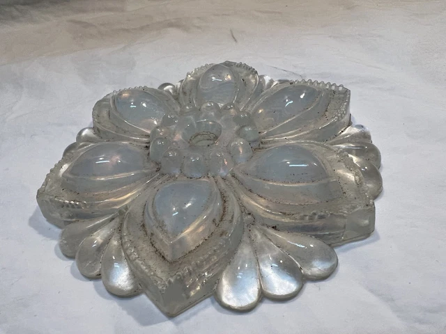 Antique  Opalescent Sandwich Glass Curtain Tieback 3