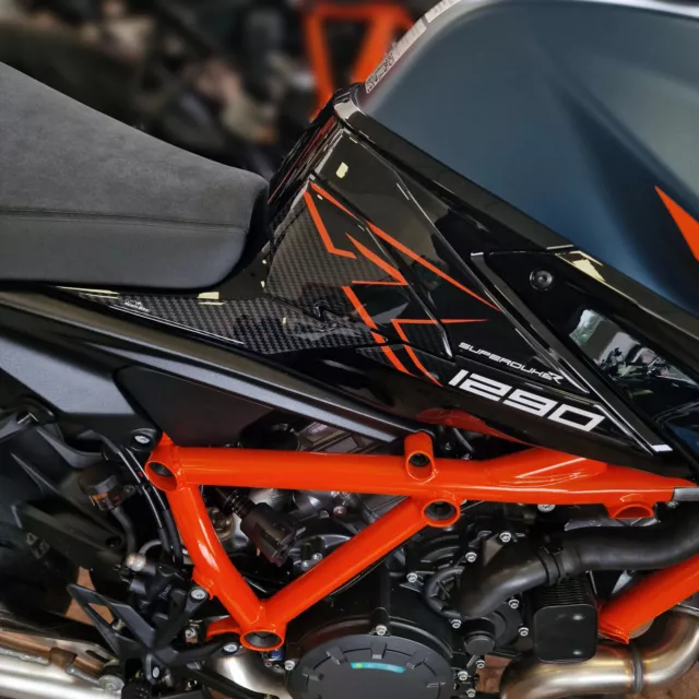 AUTOCOLLANTS 3D Compatible Avec KTM 1290 R Top Duke 2022-2023 Latéral Réservoir