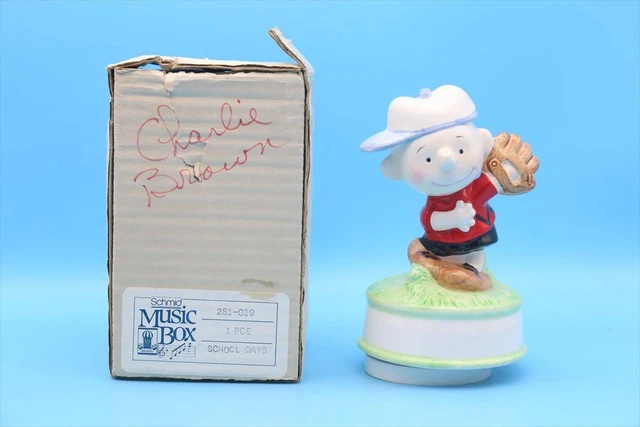 CHARLIE BROWN SNOOPY Schmid Shumid Music Box Set $609.14