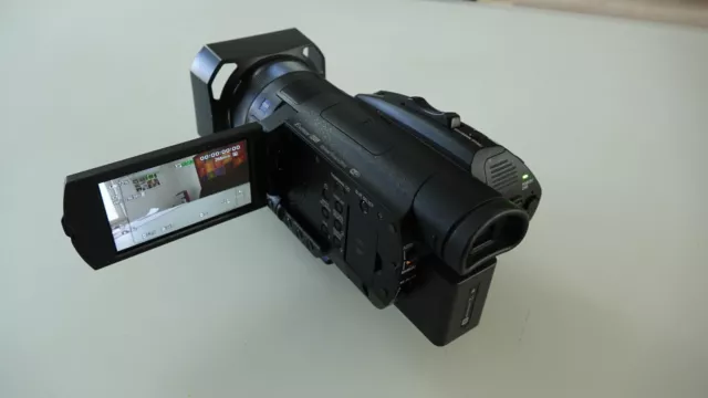 VIDEOCAMERA Sony FDR-AX700 4K   PERFETTE CONDIZIONI 2