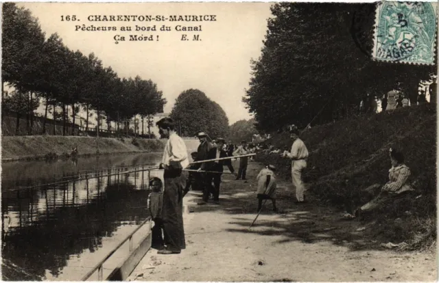 CPA Charenton Pecheurs au bord du Canal FRANCE (1337949)
