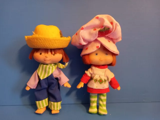 vintage Strawberry Shortcake and Blueberry Muffin dolls