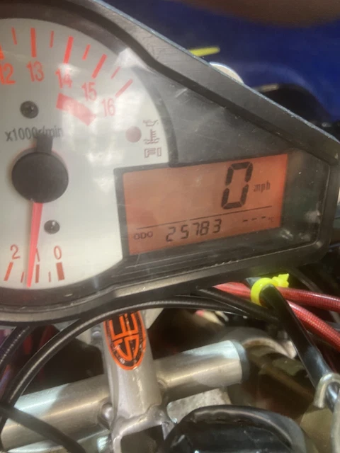Leviers De Frein/clutch Long CNC Rouge Pour Suzuki GSXR 750 K1 K2 K3 (2000-2003) - Neuf