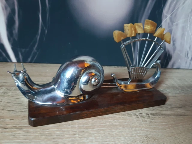 Ancien Porte-piques à Escargots En Forme De Poisson - Bois D'olivier ? - 4 Piques Incluses