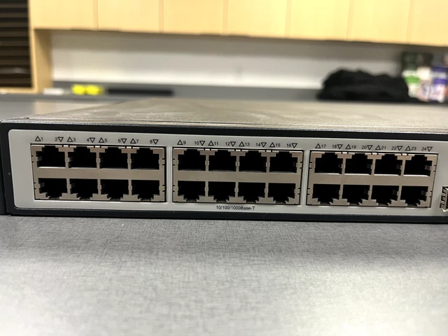 HP V1910-24G POE Switch Gigabit Ethernet Switch JE008A EUR 28,47 ...