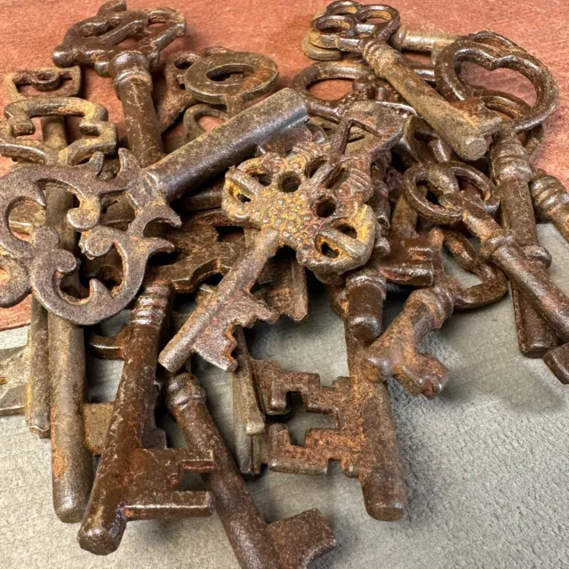 Antique Vintage Style 19th Century Iron Keys Assorted Lot of 25