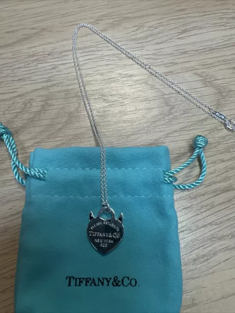 Tiffany Co Sterling Silver Black Horn Enamel Return To Heart Pendant Necklace