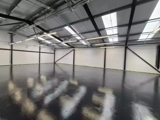 Garage Floor Paint - Concrete - Industrial - Wood - Metal - Walk Way - Quick Set 2