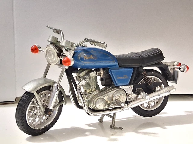 Lot de Motos Polistil échelle 1/15 - Modélisme