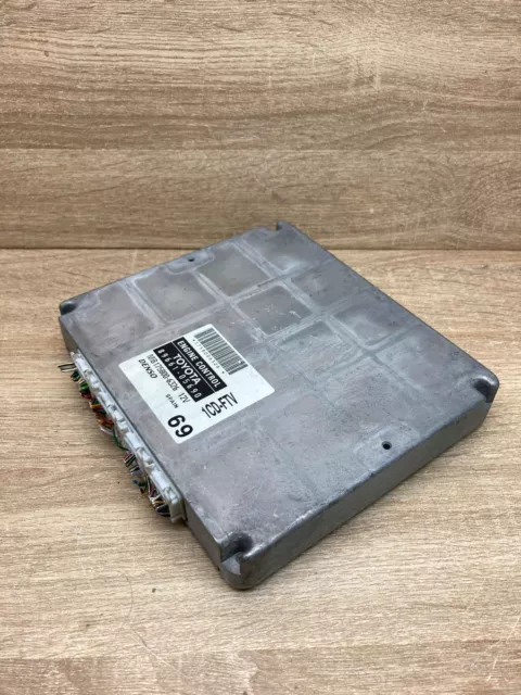 89661 05690 MB175800 6326 Denso Toyota Avensis Moteur ECU Module Unité