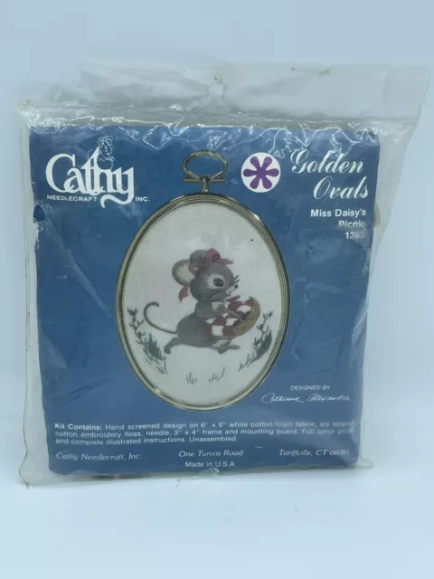 Kit de imágenes ovaladas Cathy Needlecraft de los años 80 #1282 Miss Daisy's Picnic Crewel
