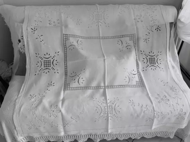 Linge Ancien Nappe En Fil De Lin Broderie Richelieu Et Dentelle