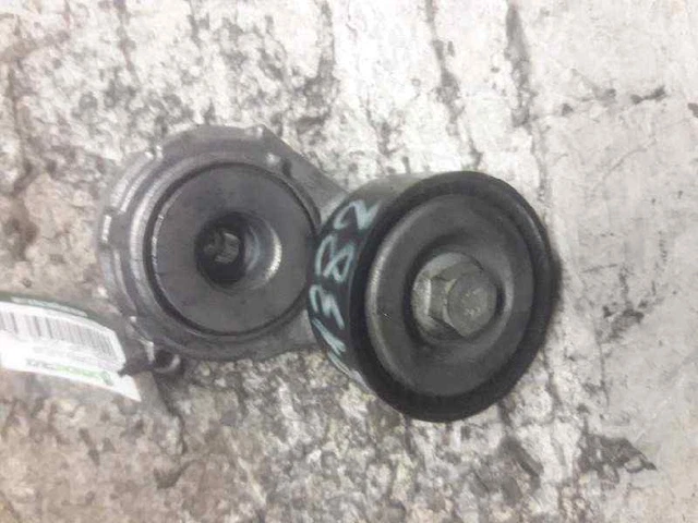 galet tendeur pour CITROEN JUMPY 1.9 D 70 1999 888339