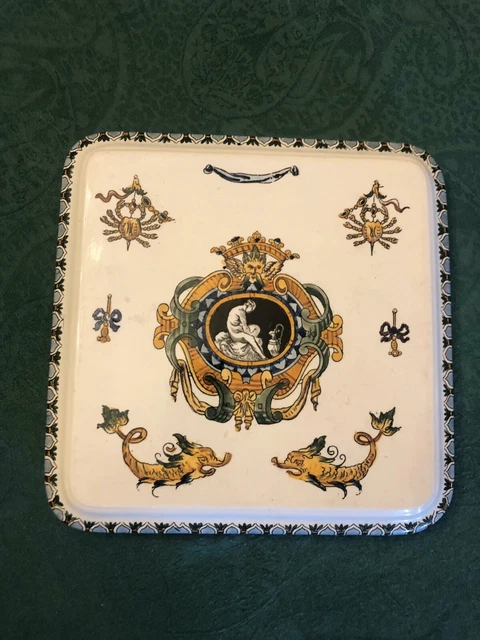 Superbe dessous de plat en faïence de GIEN Renaissance blanc 1871 - TBE