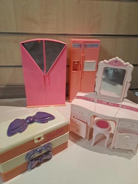 mobilier pour barbie