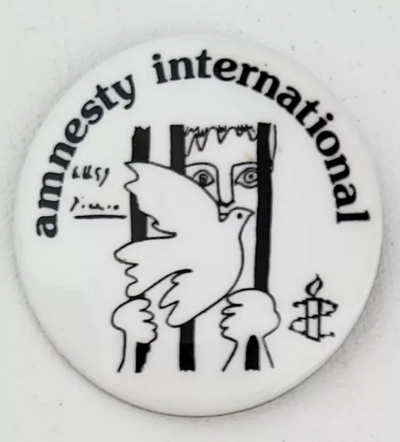 Pablo Picasso Amnesty International Badge, Pin, Vintage, Dove