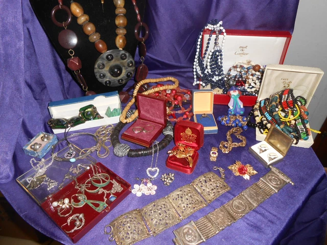 Lot De Bijoux Anciens Et Vintage - Assortiment De Pièces Uniques - Occasion