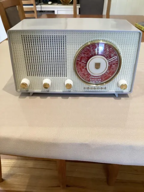 Outstanding Vintage Grey Bakelite  Philips  Valve Radio