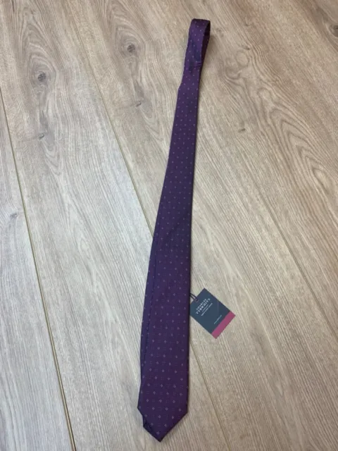 CHARLES TYRWHITT Purple textured neat slim tie W 2 L 59.5