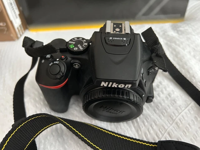 b1468外観美品 #b1468 Nikon ニコン D5600 18-55 VR レンズ b1468外観美品 #b1468 Nikon ニコン D5600 18-55 VR レンズ