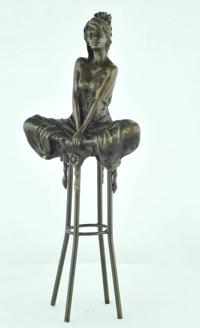 Estatua Damisela Sexy Art Deco Estilo Art Nouveau Estilo Bronce sólido Firmado 2