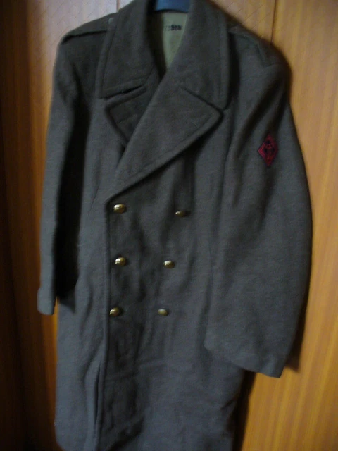 Adulte Autour Mise en garde le manteau militaire ensemble explosion saut