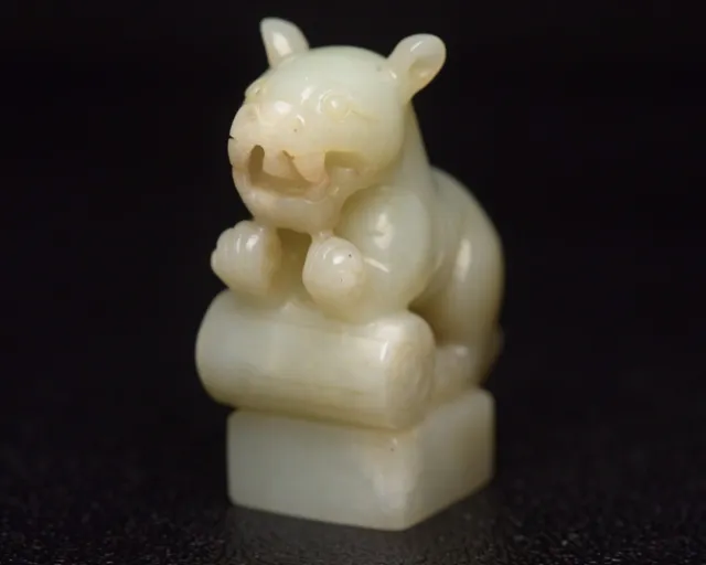 Chinese Antique Han Dynasty Hetian Ancient Jade Carved Statues Animal Jade Seals