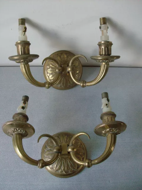 Ancienne paire d'appliques luminaire double feux en bronze doré vintage de 24 cm