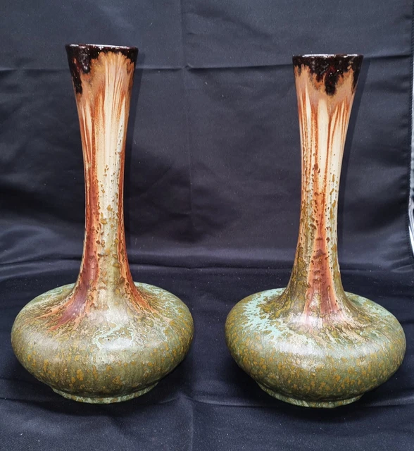 Paire de vases Soliflore Art Nouveau 1900. Faïenceries de Thulin Belgique.