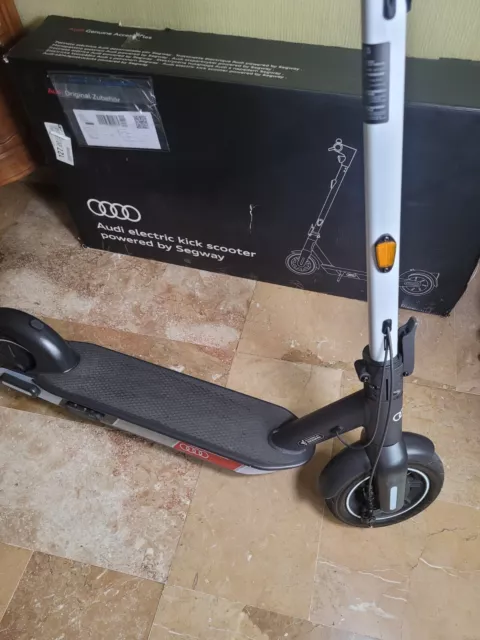 Monopattino Elettrico Audi Scooter