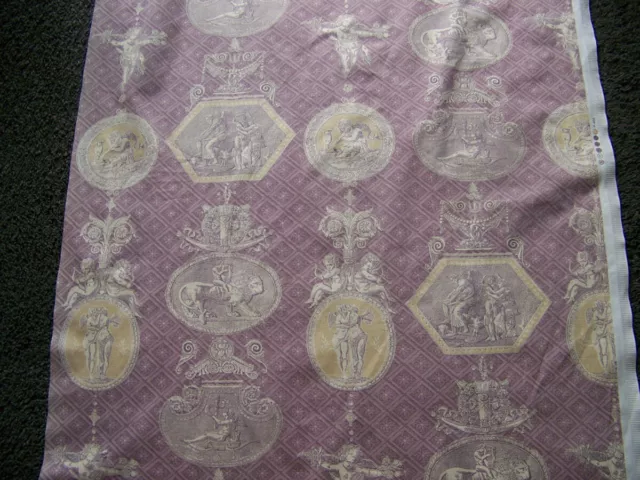 Coupon De Tissu Style Jouy  Motifs Medaillons Scenes Fond Parme   - J 58