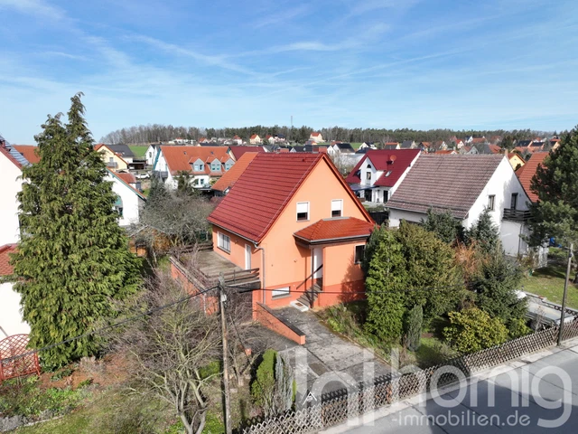 - Ihr Familienglück in schöner ruhiger Wohnlage - Freistehendes Einfamilienhaus