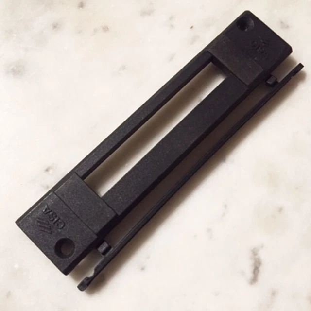 CONTROPIASTRA IN NYLON PER SERRATURE PORTE PORTONI CISA 06287-27 145x30,5mm 1 PZ