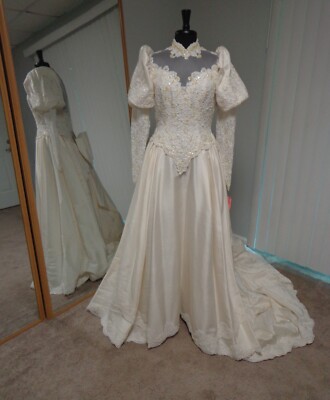 Marionat Vintage Wedding Dress Pure Silk Ivory Fits Size 10 Long Sleeve Beauty