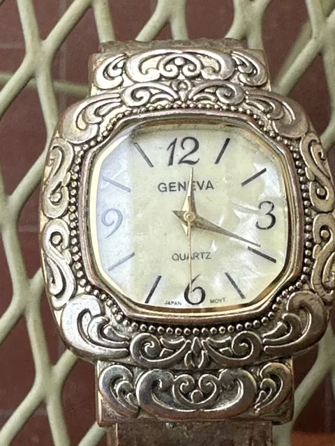 GENEVA ELITE Watch Silver Tone Hinged Cuff  Wrist Watch Vintage Bracelet SW281