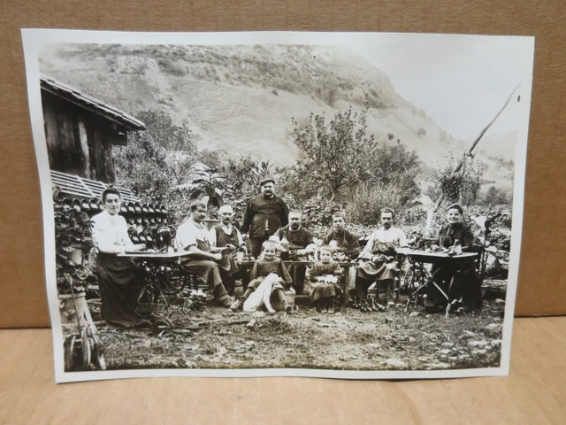 Photographie atelier en plein air de fabricants de chaussures  machines à coudre