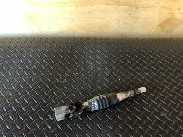 95-99 BMW E36 328iC Steering Column Lower U Joint Linkage Shaft OEM