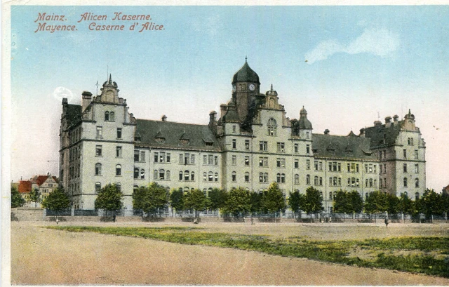 CPA VALENCE, DROME, Caserne d´Artillerie EUR 7,00 - FR